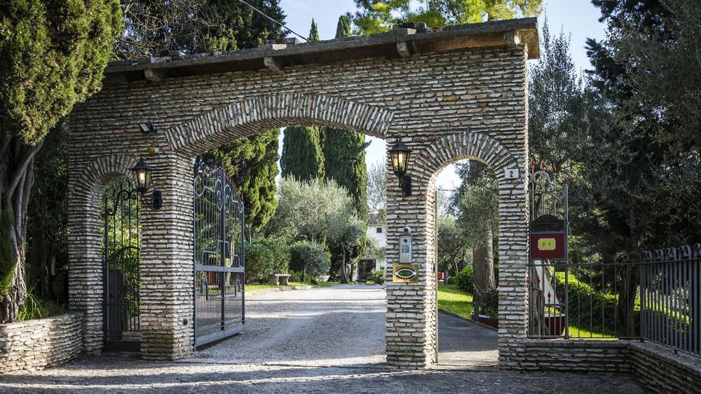 Hotel Mon Repos Sirmione Exterior foto